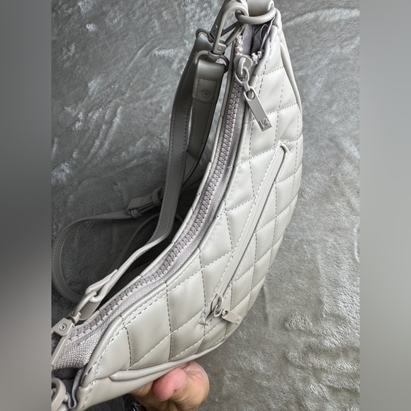 Buffbunny Quilted Crossbody Purse Tan Taupe Neutral Chamomile Wallet Convertible - Picture 10 of 15